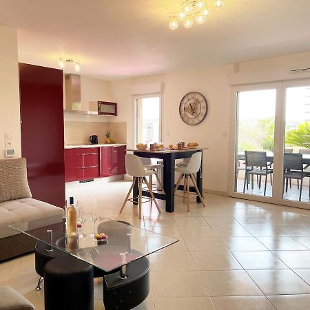 Tres Bel Appartement -Residence Avec Piscine Sur Le Toit Et Vue Panoramique Saint-Raphaël Exteriör bild